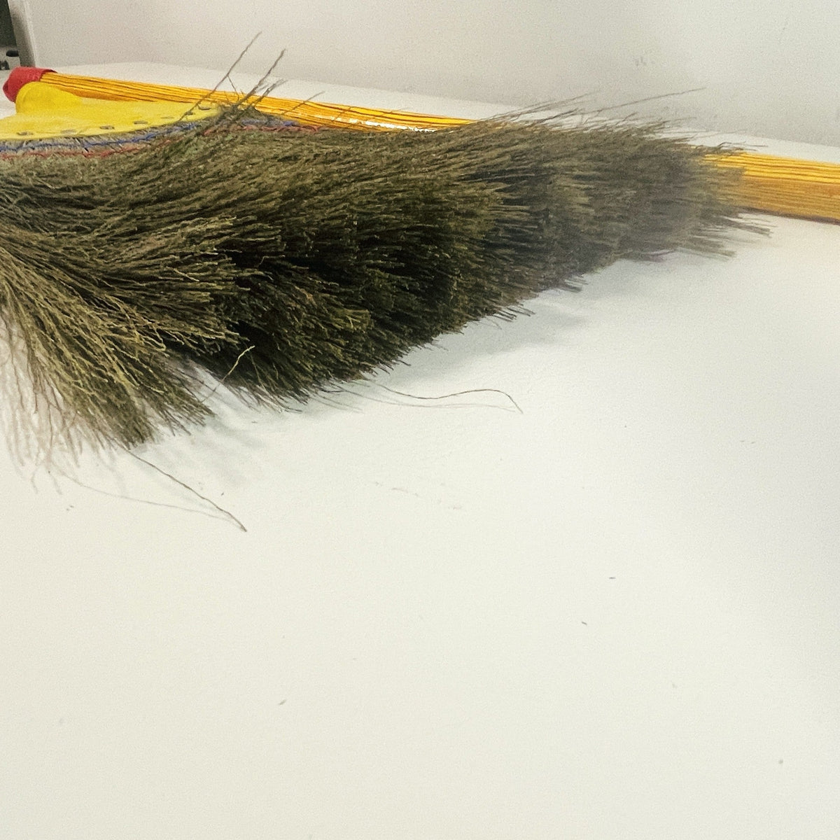 Asian Soft Grass Broom, 39 in, Yellow Screw-In Handle