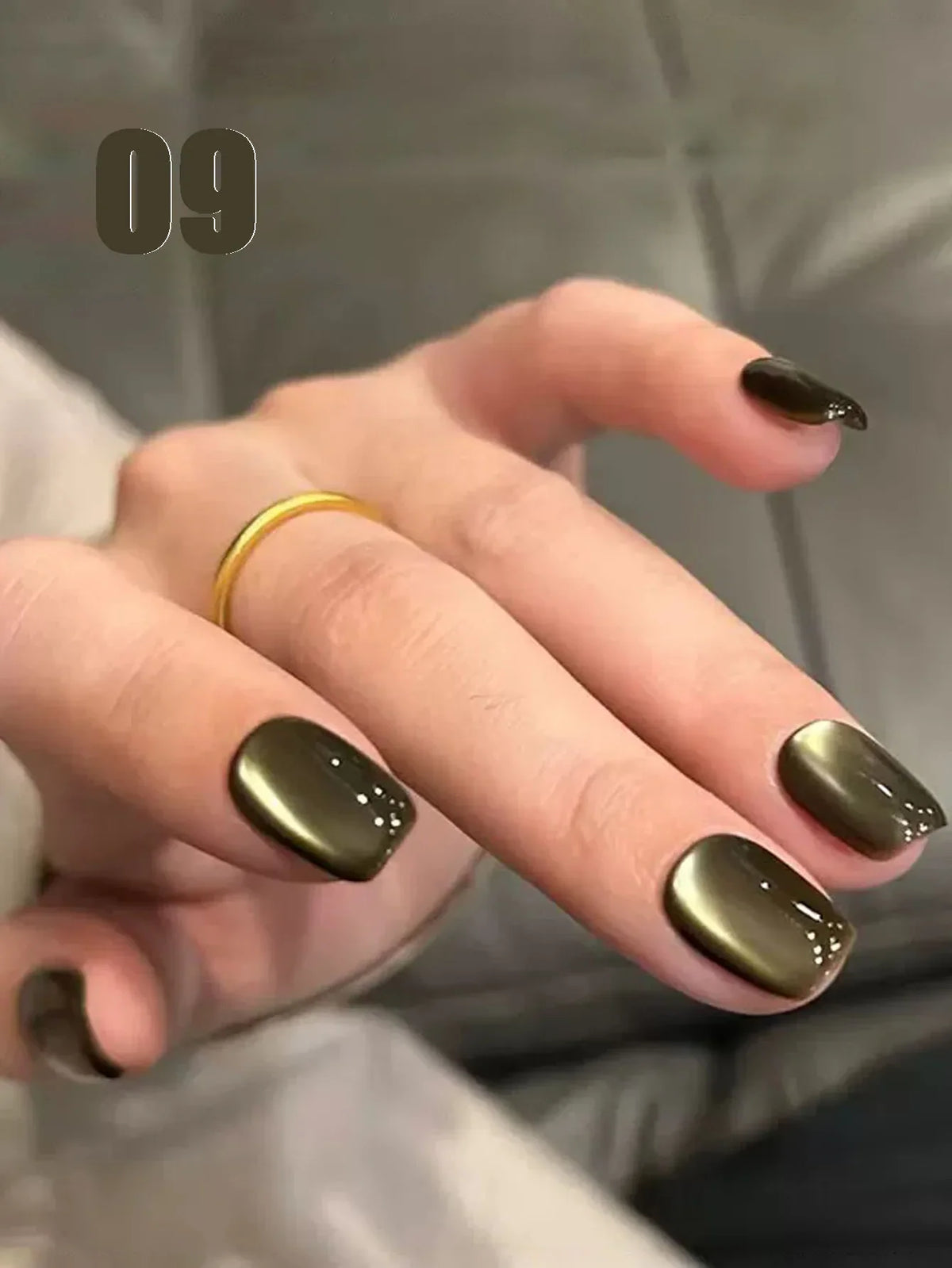 MIANEL 12ML Emperor Green Cat Eye Gel Nail Polish Whitenning Nails Green Nails Suitable For Nail Salons Nail Supplies  1-21pcs
